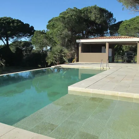 La Croix Roquebrune-sur Argens